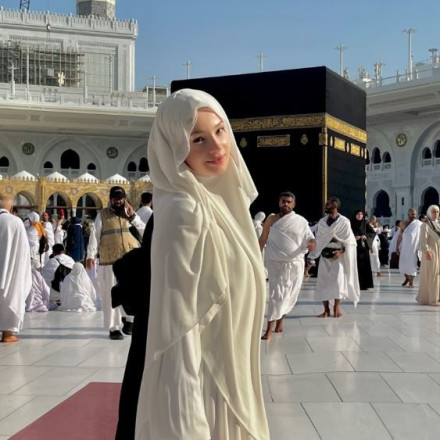 Σάλος στην Τουρκία: Στη φυλακή γνωστή influencer με μαντήλα επειδή έδειξε το πόδι της σε βίντεο