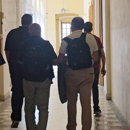 Ελεύθερος ο δήμαρχος Πάρου και οι άλλοι 3 συλληφθέντες για τη φωτιά - Οι αιχμές για τις Αρχές