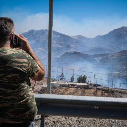 Καιρός: Επιμένουν οι θυελλώδεις βοριάδες - Πολύ υψηλός κίνδυνος για πυρκαγιές την Παρασκευή