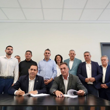 Υπογραφή σύμβασης για τα συστήματα αεροναυτιλίας του νέου αεροδρομίου Ηρακλείου
