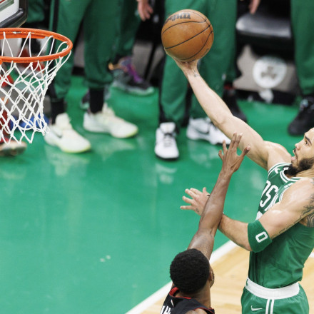 ΝΒΑ: «Μαγικοί» Σέλτικς, νίκη των Γουόριορς με buzzer beater του Τόμπσον [vid]
