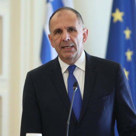 Γεραπετρίτης στο Συμβούλιο Εξωτερικών της ΕΕ: Άμεση ανθρωπιστική παύση στη Γάζα