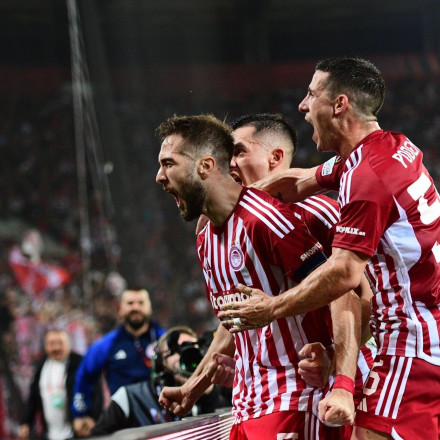 Ολυμπιακός - Γουέστ Χαμ 2-1: Βγαλμένος από Premier League... ξέρανε τα «σφυριά»