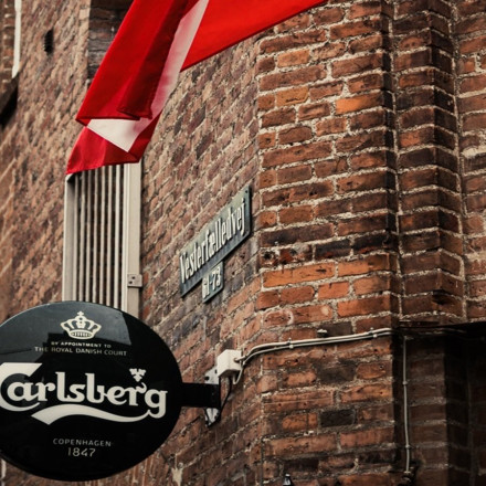 Η Carlsberg τα βάζει με τον Πούτιν:  Η Ρωσία έκλεψε την επιχείρησή μας
