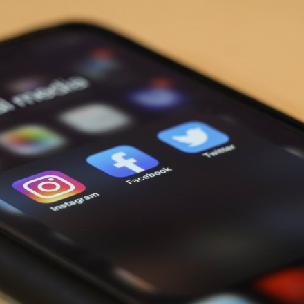 Social Media: Δέκα τρόπους για να εντοπίζουμε τα ψεύτικα προφίλ προτείνει η ESET