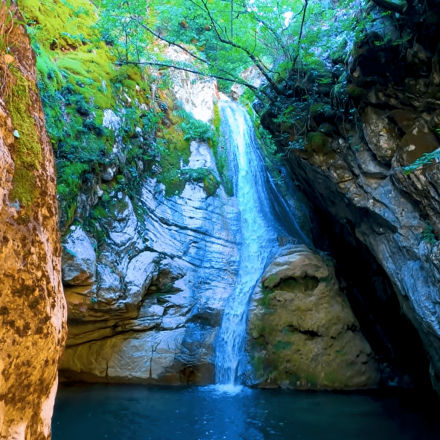Ταξιδεύουμε στην Ευρυτανία - Ανακαλύψτε τη Μαύρη Σπηλιά