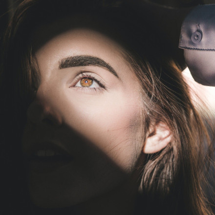 5 + 1 Διάσημες με τέλεια φρύδια