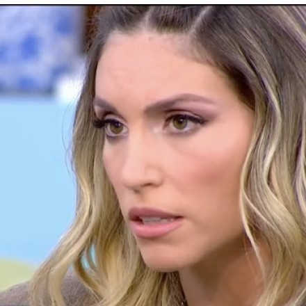 Αθηνά Οικονομάκου σε Γιώργο Λιάγκα: «Πάντα ρωτάς πόσα βγάζω από το Instagram»