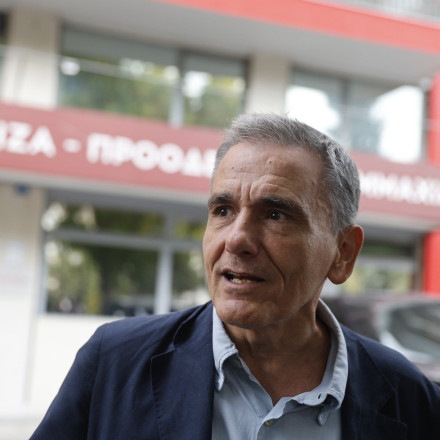 «Καρφί» Τσακαλώτου στην ΚΟ του ΣΥΡΙΖΑ: «Ενότητα με διαγραφές δε γίνεται»