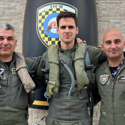 Αυτός είναι ο πιλότος της Ομάδας ΖΕΥΣ που θα πετάξει πάνω από τη Θεσσαλονίκη
