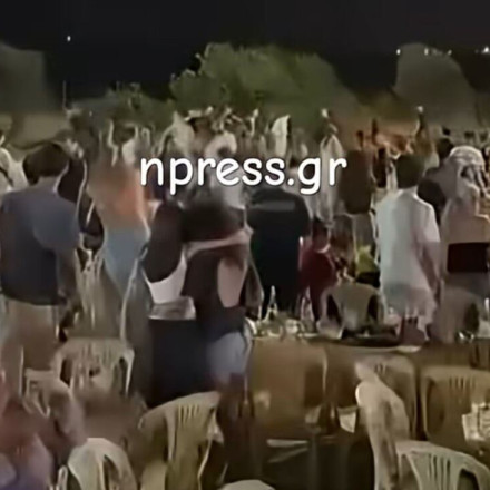 Πανηγύρι στο Αντίρριο έγινε... ρινγκ: Άγριος καβγάς με καρεκλιές μπροστά στους θαμώνες
