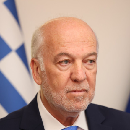 Φλωρίδης για Κασιδιάρη: «Ασχολούμαστε με έναν καταδικασμένο, φυλακισμένο εγκληματία»
