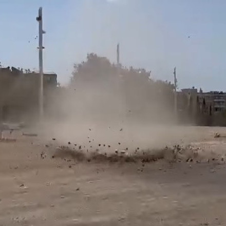 «Dust Devil» μέσα στο ΟΑΚΑ: Πώς δημιουργείται το σπάνιο ατμοσφαιρικό φαινόμενο