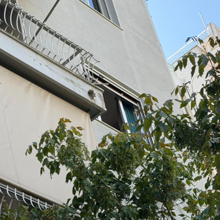 «Ακούγονταν ουρλιαχτά»: Τι λένε οι γείτονες για το σπίτι με το νεκρό βρέφος στην Κυψέλη