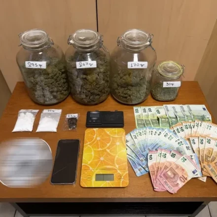 Χαϊδάρι: Συνελήφθη 38χρονος για διακίνηση ναρκωτικών – Βρέθηκαν κοκαΐνη, κάνναβη και 7.510 ευρώ