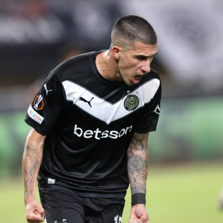 ΟΦΗ - Χόφενχαϊμ 2-0: «Φωτιά» στην Ελλάδα... πυρκαγιά στο Europa οι λεβέντες από την Κρήτη