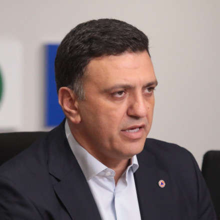 Κικίλιας για πυρκαγιά στην Κρήτη: Δεν παίζουμε με τη φωτιά - Aπειλούνται ζωές