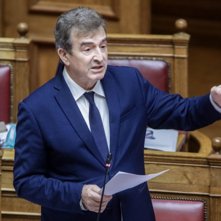 Χρυσοχοΐδης για μισθούς γιατρών: Προσεχώς οι αποφάσεις