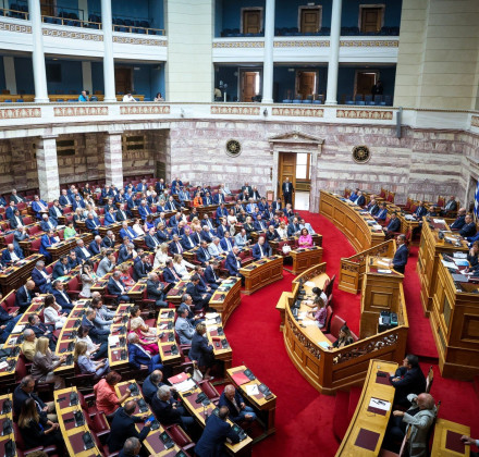 Πόθεν έσχες: Ποιοι είναι «καθαροί» από χρέη και ποιοι «γερά πορτοφόλια» Πόθεν έσχες: Ποιοι είναι «καθαροί» από χρέη και ποιοι «γερά πορτοφόλια»