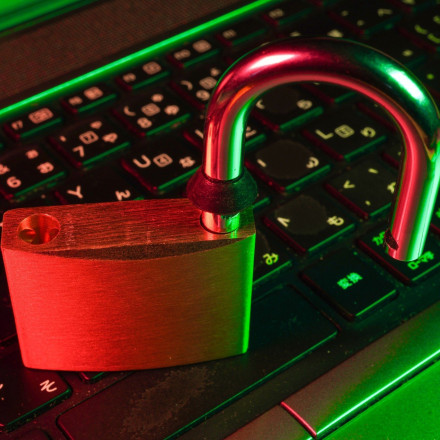 Σε έξαρση οι ηλεκτρονικές απάτες - Πώς αδειάζουν τραπεζικούς λογαριασμούς