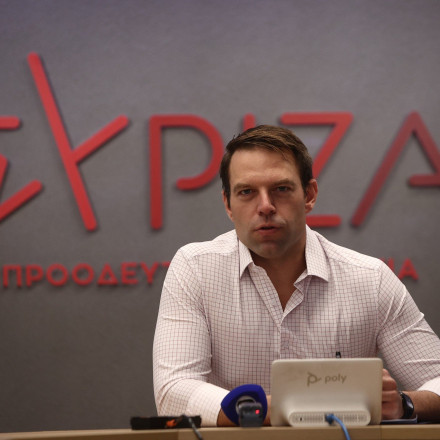 Ο Στέφανος Κασσελάκης βλέπει Ράμμο και Μενουδάκο τη Δευτέρα