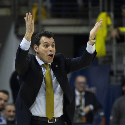 Ιτούδης: «Θα είναι δύσκολη η αναμέτρηση με τον Ερυθρό Αστέρα»