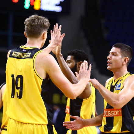 ΑΕΚ - Κολοσσός 93-74: Άψογη επιθετικά με μπροστάρηδες Τίλμαν και Κουζμίνσκας