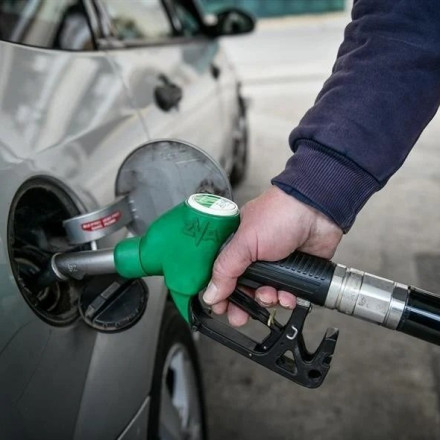 Βενζίνη και Diesel μετά το 2035: Πώς η Ευρώπη άλλαξε τα σχέδιά της για την ηλεκτροκίνηση