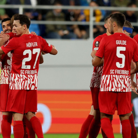 Φράιμπουργκ - Τόπολα 5-0: Νίκη ρεκόρ για τους Γερμανούς, «μάχη» με Ολυμπιακό