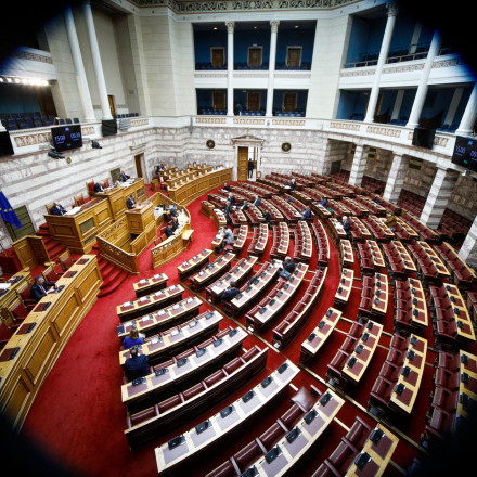 ΣΥΡΙΖΑ: Ένσταση αντισυνταγματικότητας επί του φορολογικού νομοσχεδίου