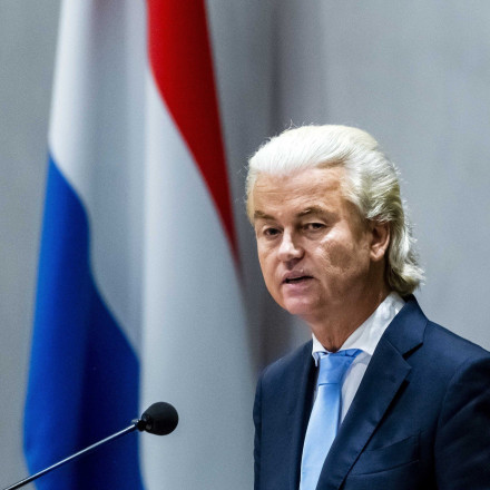 Εκλογικός θρίαμβος για τον «Ολλανδό Τραμπ»: Πανηγυρίζουν Όρμπαν και Λεπέν