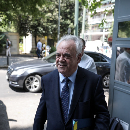 Κλέφτες έβαλαν στο μάτι την συλλογή του Γιάννη Δραγασάκη