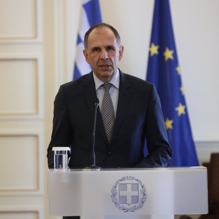 Στη Μαδρίτη για τη Σύνοδο της Ευρωμεσογειακής ομάδας ο Γεραπετρίτης