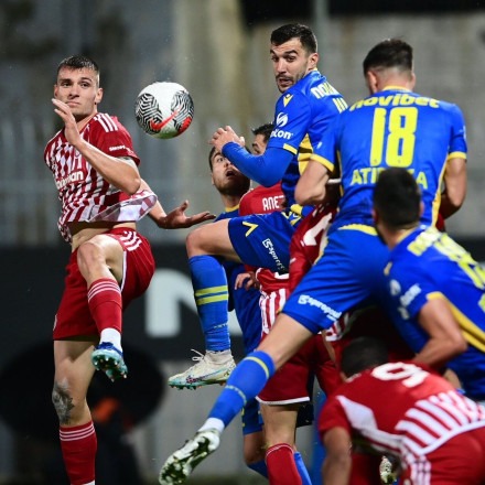 Η αφιέρωση της Super League για την εξάλειψη της βίας κατά των γυναικών