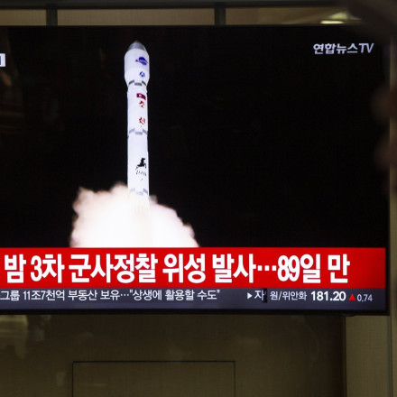 Ο Κιμ πάτησε το κουμπί: Βόρεια και Νότια Κορέα ξεκίνησαν κούρσα για το Διάστημα!