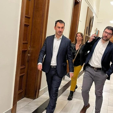 Διάσπαση στον ΣΥΡΙΖΑ: Τι είπαν Χαρίτσης και Ηλιόπουλος μετά την αποχώρηση
