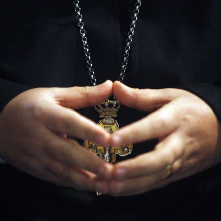 Ιερείς πιάστηκαν στα χέρια...για τα πρόβατα