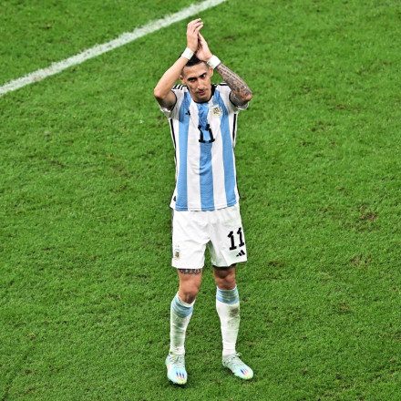 Βραζιλιάνοι οπαδοί πέταξαν μπύρα στον Ντι Μαρία και εκείνος τους... έφτυσε!