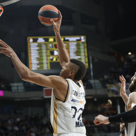 Το «play» της χρονιάς στην Euroleague: Η Ρεάλ... έκρυψε την μπάλα με πέντε πάσες