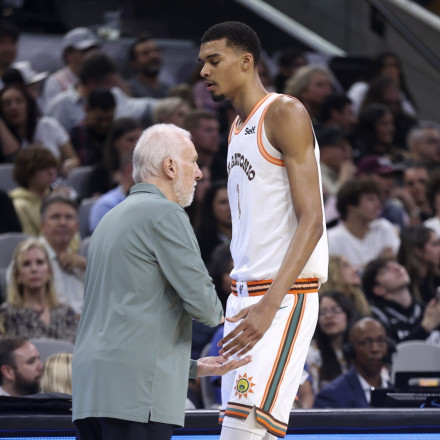 Γουεμπανιάμα για το λάθος στη φανέλα του: «Πραγματικά ντροπή»