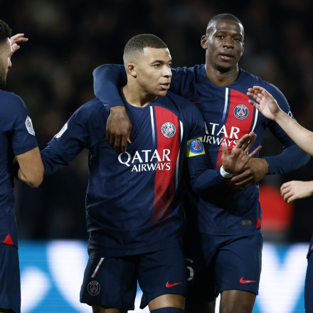 Η Παρί πήρε το ντέρμπι και... δεν βλέπει κανέναν