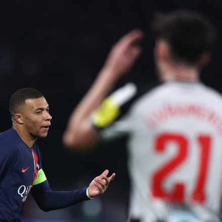Η UEFA μίλησε: Λανθασμένη η απόφαση να δοθεί πέναλτι στην Παρί Σεν Ζερμέν!