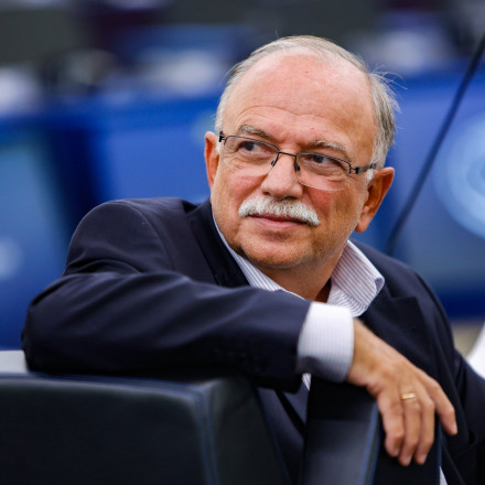 Σε «λευκή απεργία» ορισμένα στελέχη Σύριζα,  προεκλογικός καύσωνας