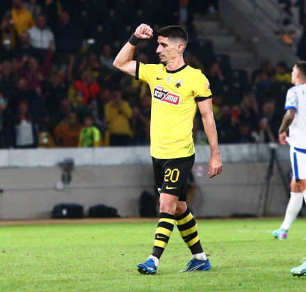 ΑΕΚ: Με Τσούμπερ και Μάνταλο στην κορυφή κόντρα στον ΠΑΣ