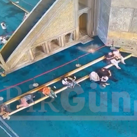 Αγία Σοφία: Έπεσαν τμήματα του τρούλου - Παρ' ολίγον να τραυματίσουν τουρίστες