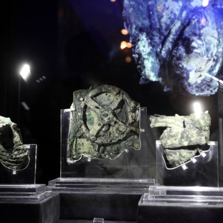 Νέες εντυπωσιακές αποκαλύψεις για τον Μηχανισμό των Αντικυθήρων Νέες εντυπωσιακές αποκαλύψεις για τον Μηχανισμό των Αντικυθήρων