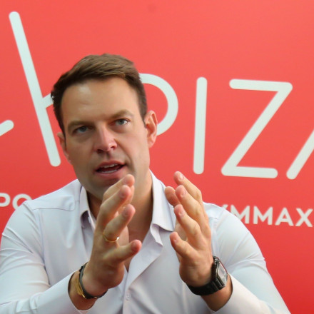 «Δείχνει» Οικονόμου ο Κασσελάκης - Τί προτείνει ο ΣΥΡΙΖΑ για την οπαδική βία