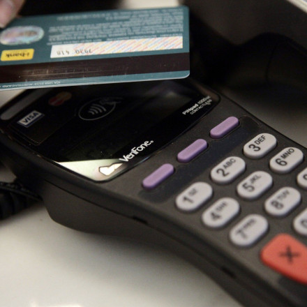 Εφορία: «Τρέχει» ο χρόνος για τις ηλεκτρονικές αποδείξεις - Ποιοι κινδυνεύουν με έξτρα φόρο