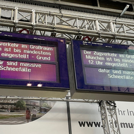 Γερμανία: Ξεκινούν πάλι οι πτήσεις για χιλιάδες εγκλωβισμένους επιβάτες