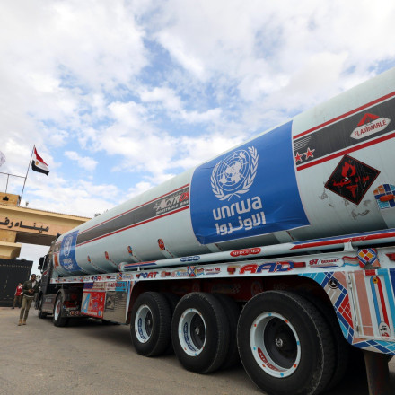 Στη Γάζα φορτηγά με ανθρωπιστική βοήθεια μετά την κατάρρευση της εκεχειρίας